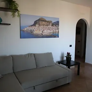Pino - Donna Rosa , Cefalù Italië