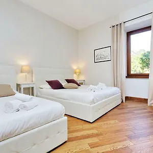 Bella San Pietro Apartament